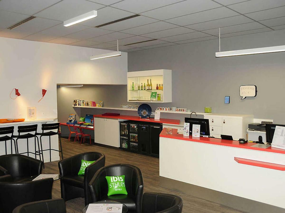 Ibis Styles Chambery Centre Gare Hotell Exteriör bild